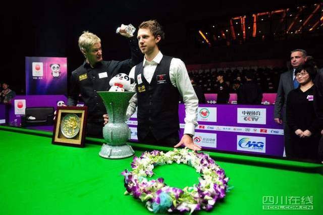 包括球员的 包括球员的