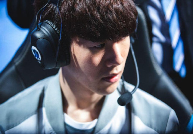 联的背景 联的背景