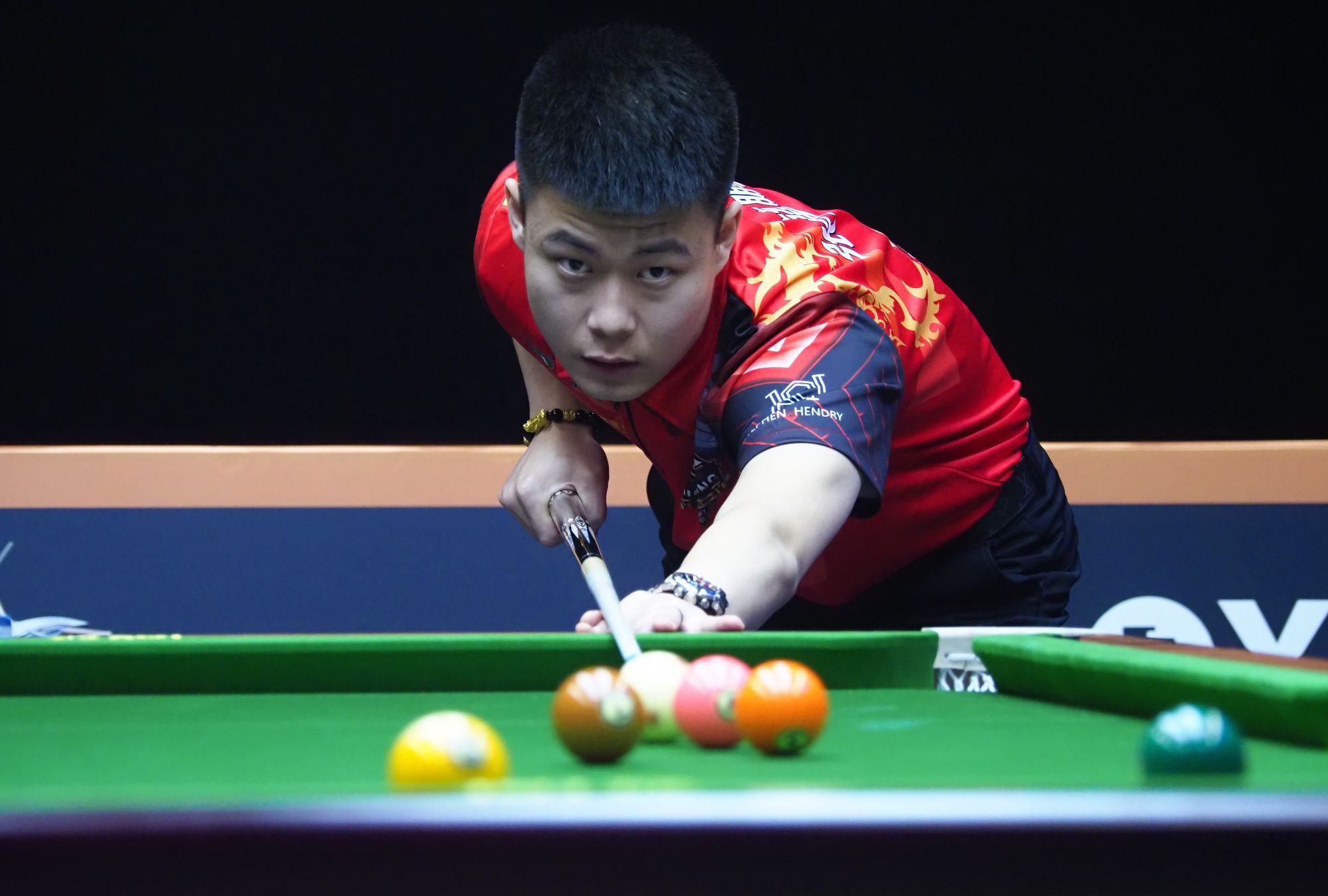 先抢中路强 先抢中路强