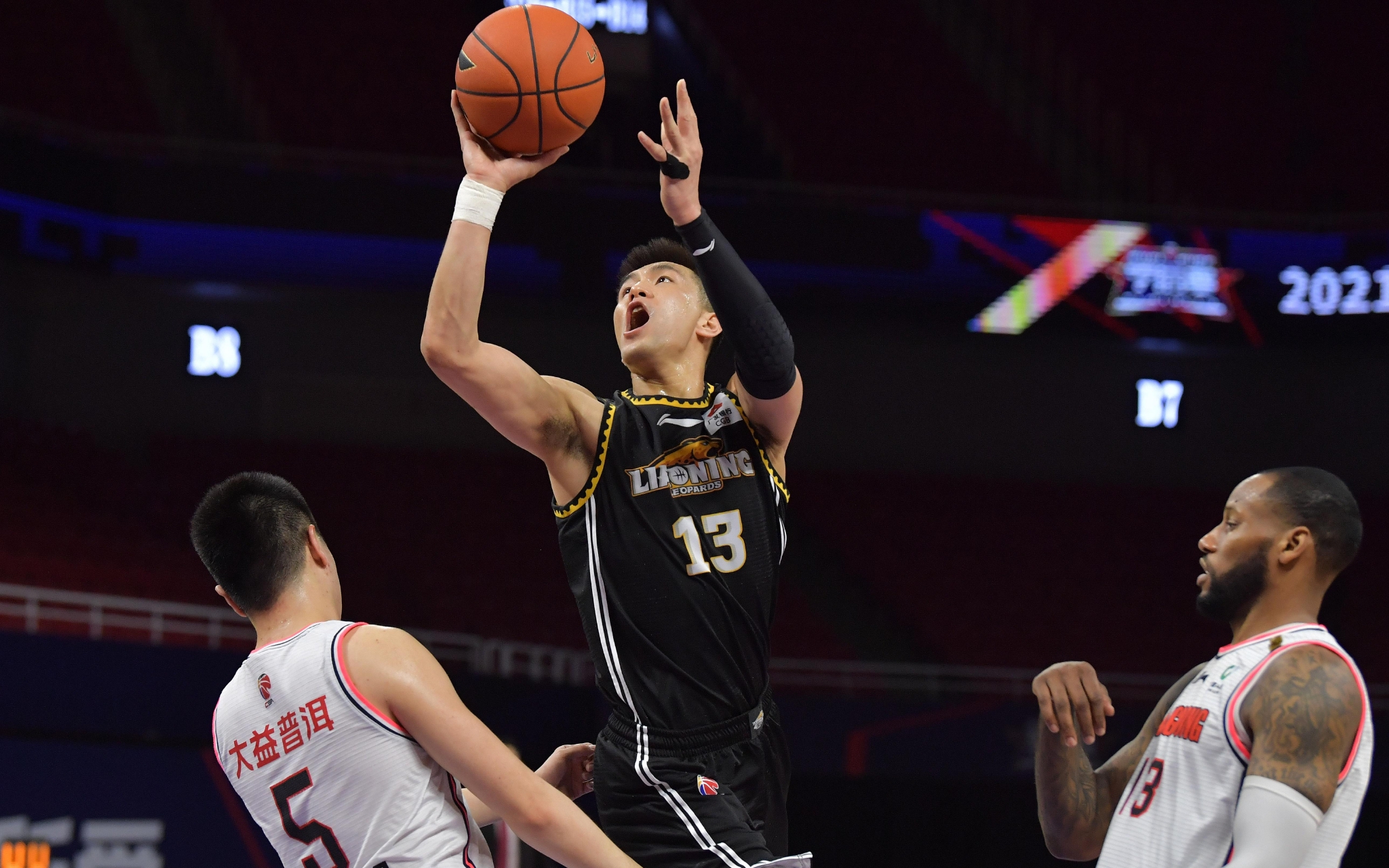 队的战略调 队的战略调